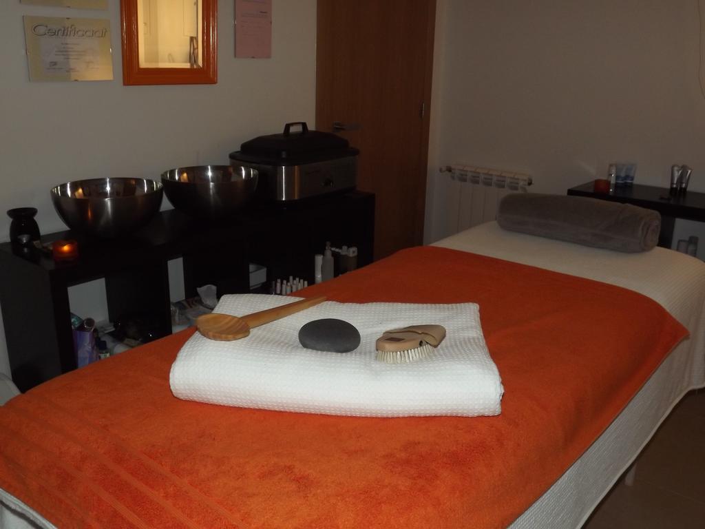 Casa Ceedina Bed And Breakfast & Beauty Batalha Bagian luar foto
