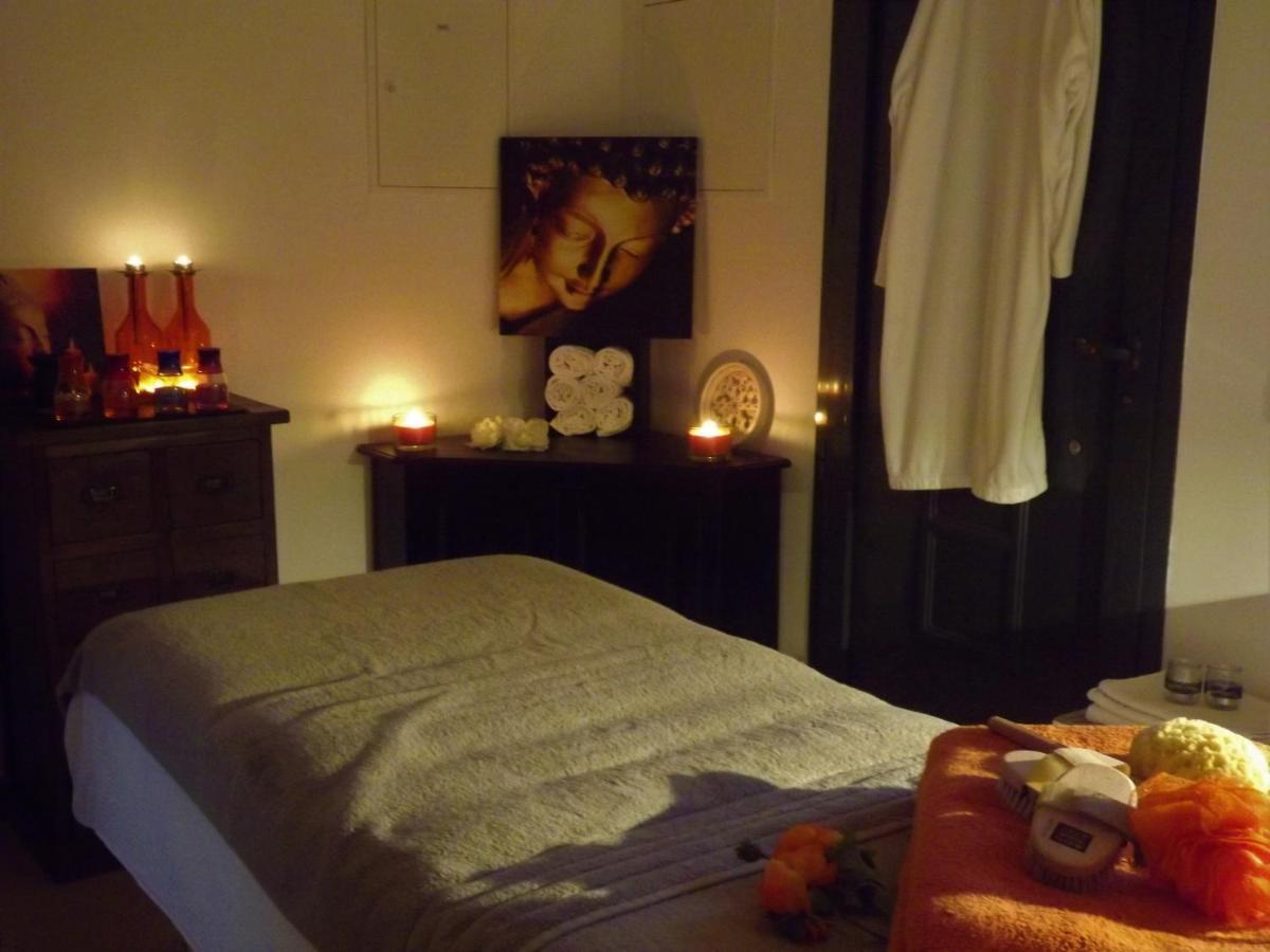 Casa Ceedina Bed And Breakfast & Beauty Batalha Bagian luar foto