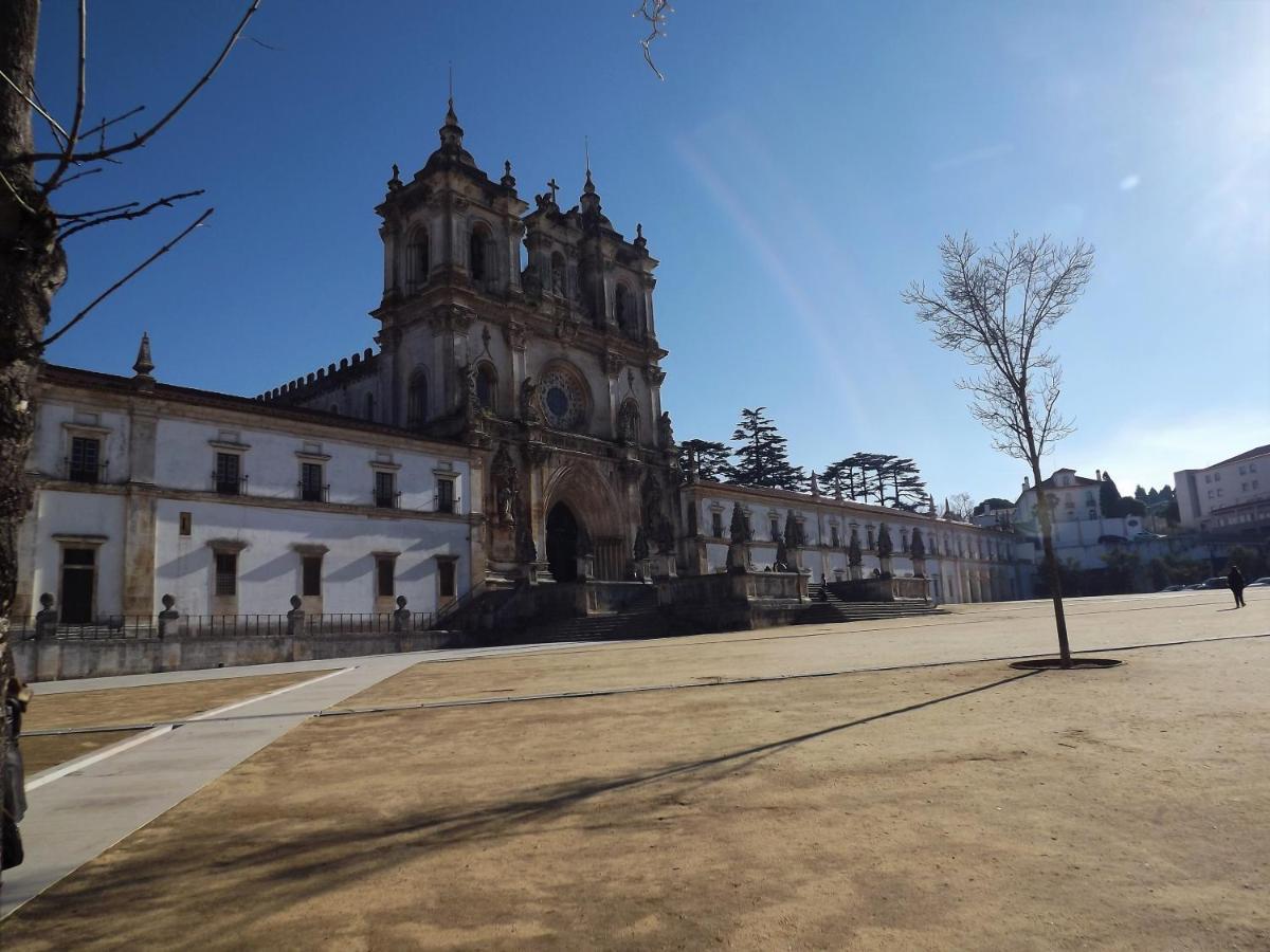 Casa Ceedina Bed And Breakfast & Beauty Batalha Bagian luar foto